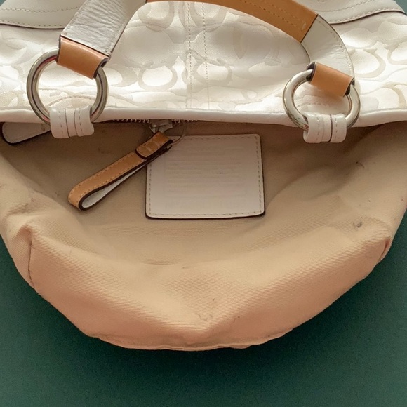 Coach Monogram White and Tan Handbag No A05Q-1853 - Picture 4 of 6